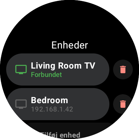 Listen »Enheder« i Roku Remote på et Wear OS-ur – Living Room TV forbundet i grønt, en Roku ved navn Bedroom gemt med sin IP-adresse og rækken »Tilføj enhed«