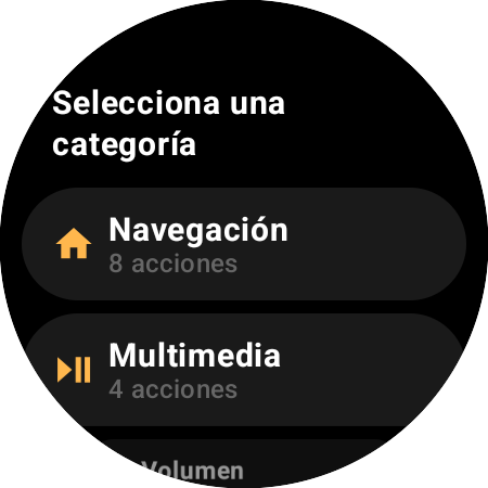 Lista de categorías de reasignación: Navegación con 8 acciones y Multimedia con 4